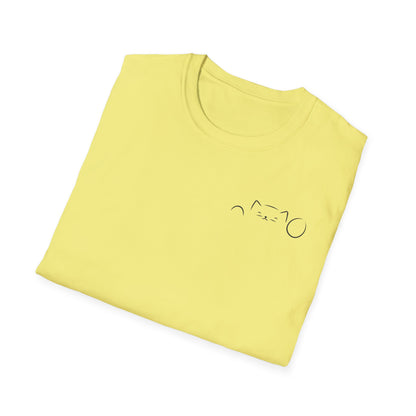 Peekaboo Cat Minimalist T-Shirt